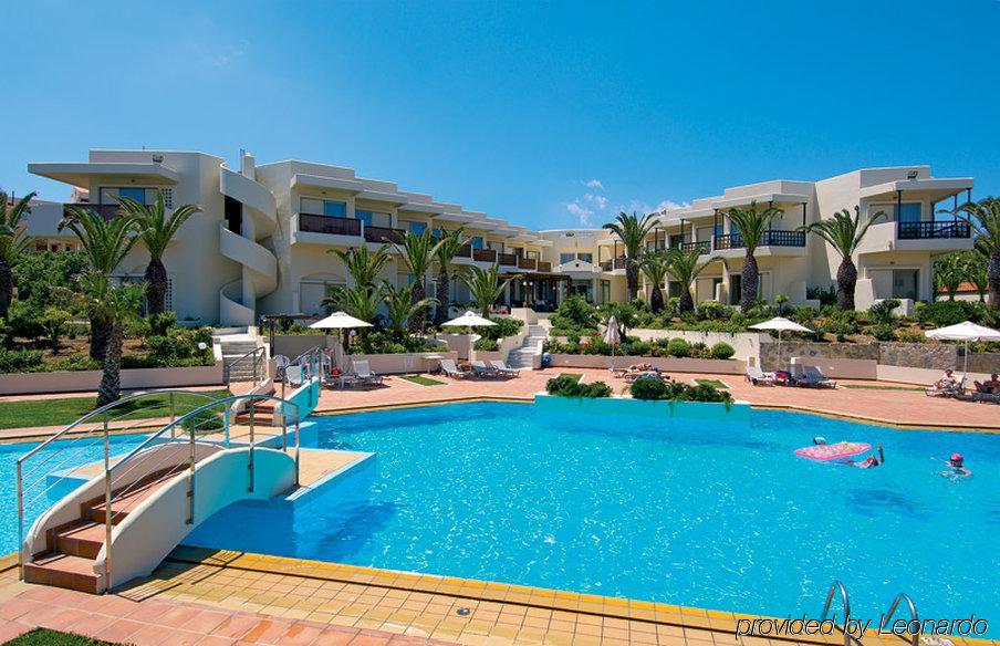 Margarita Beach Hotel Agia Marina المظهر الخارجي الصورة