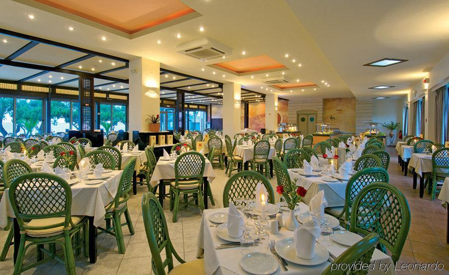 Margarita Beach Hotel Agia Marina المظهر الخارجي الصورة