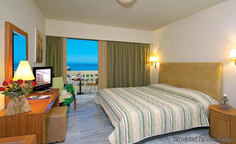 Margarita Beach Hotel Agia Marina المظهر الخارجي الصورة