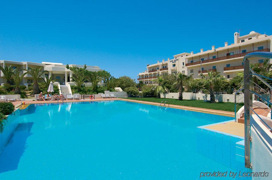 Margarita Beach Hotel Agia Marina المظهر الخارجي الصورة