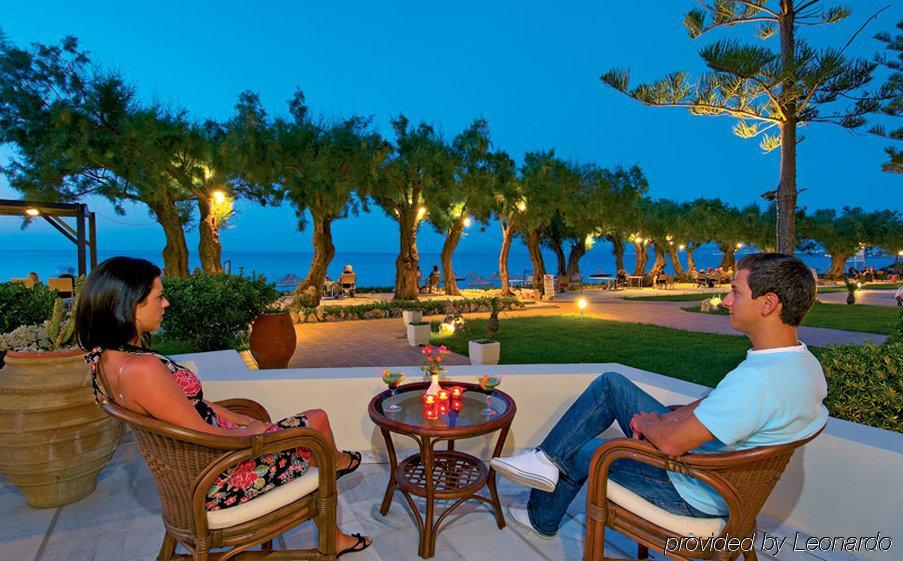 Margarita Beach Hotel Agia Marina المظهر الخارجي الصورة